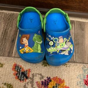 Toy Story children’s Crocs 8/9